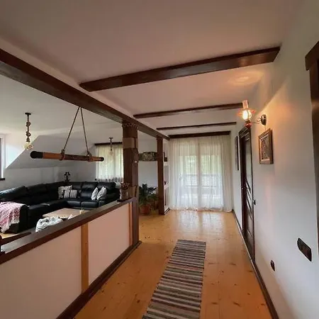 Vendégház Casa La Doi Nuci