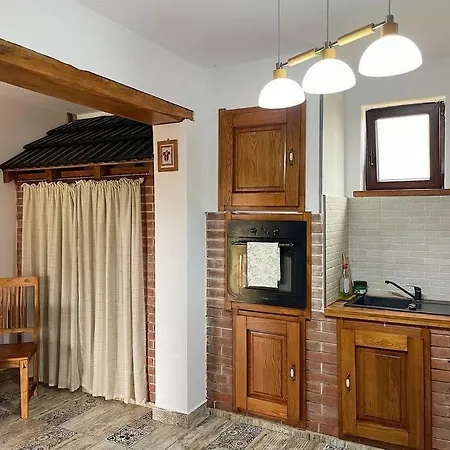 Casa La Doi Nuci