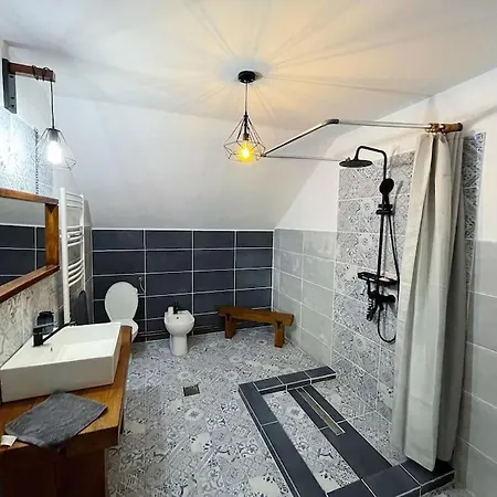Casa La Doi Nuci Vendégház